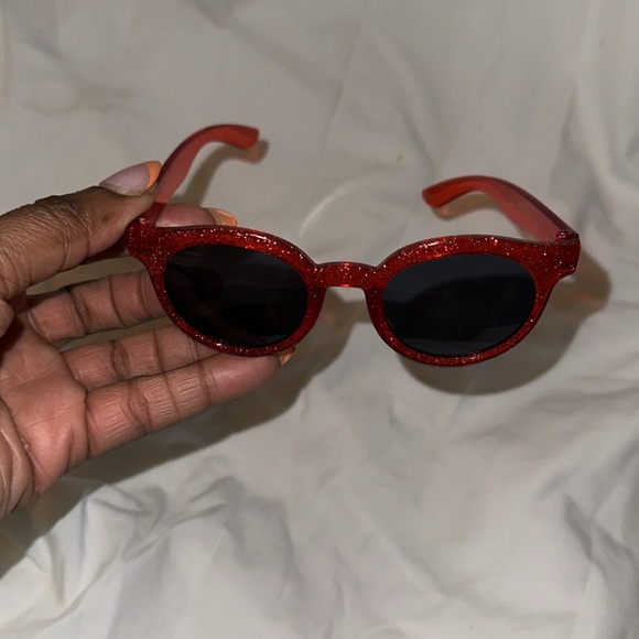 LOT sale: toddler sunglasses (5 pairs) - Picture 7 of 8